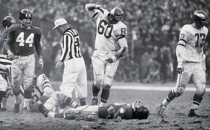 Frank-Gifford-Chuck-Bednarik.jpg